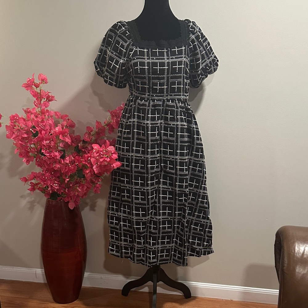 Elegant Black and White Checkered Dress